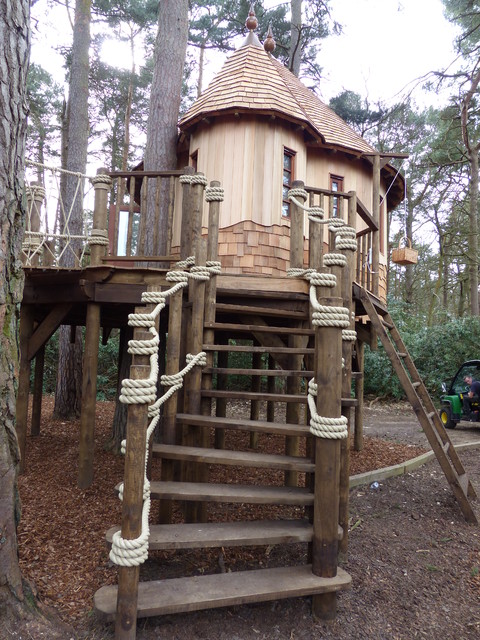 Treehouse rustic-shed