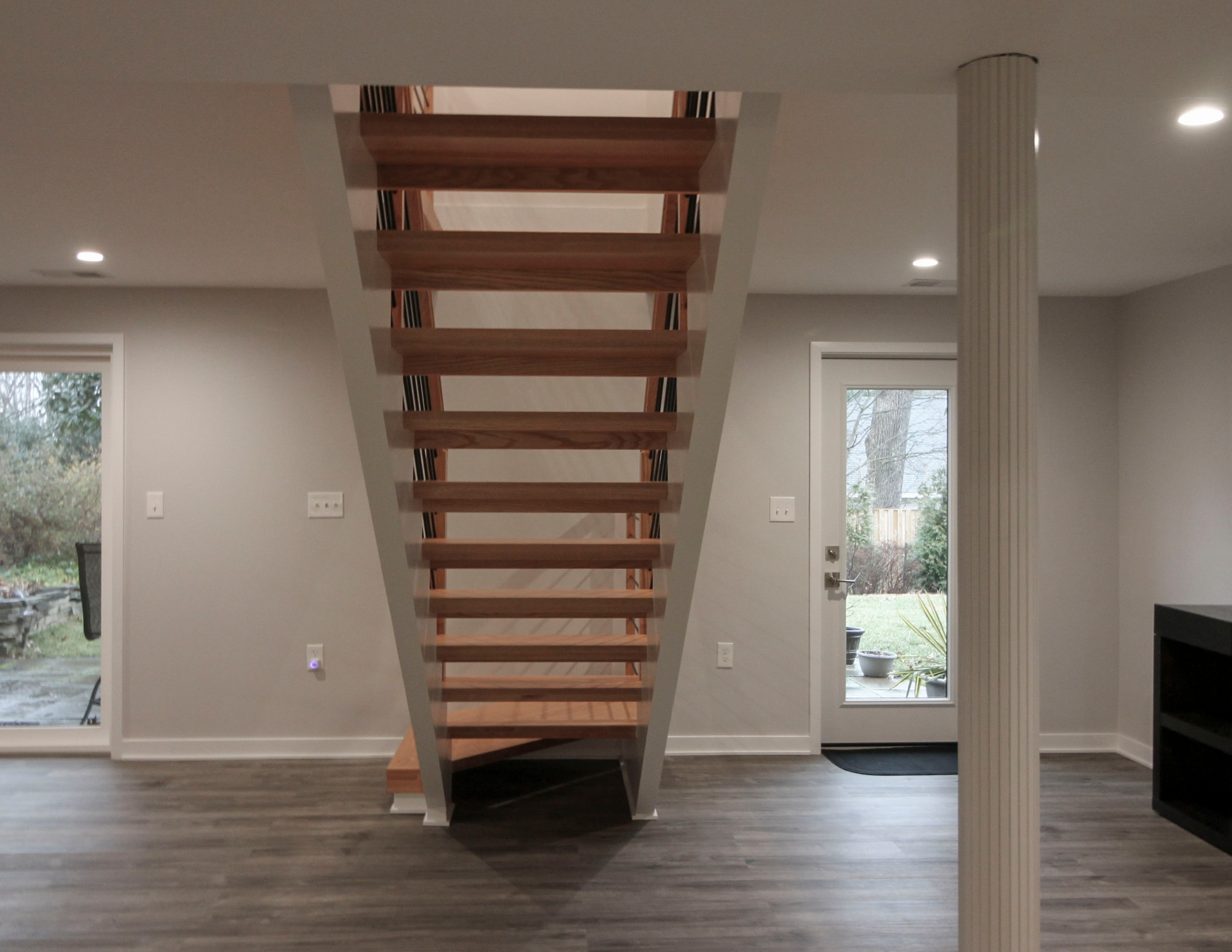 99_Modern & Open L-Shape-Winder Stair, Arlington VA 22207