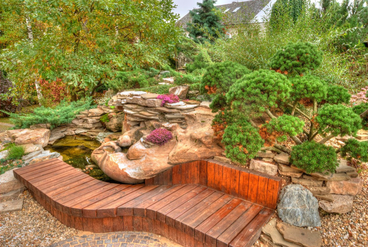 каскад и камни