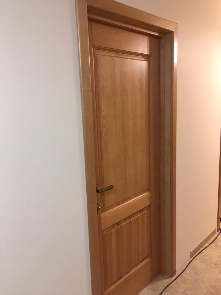 Двери из массива (фото работ с нескольких объектов)