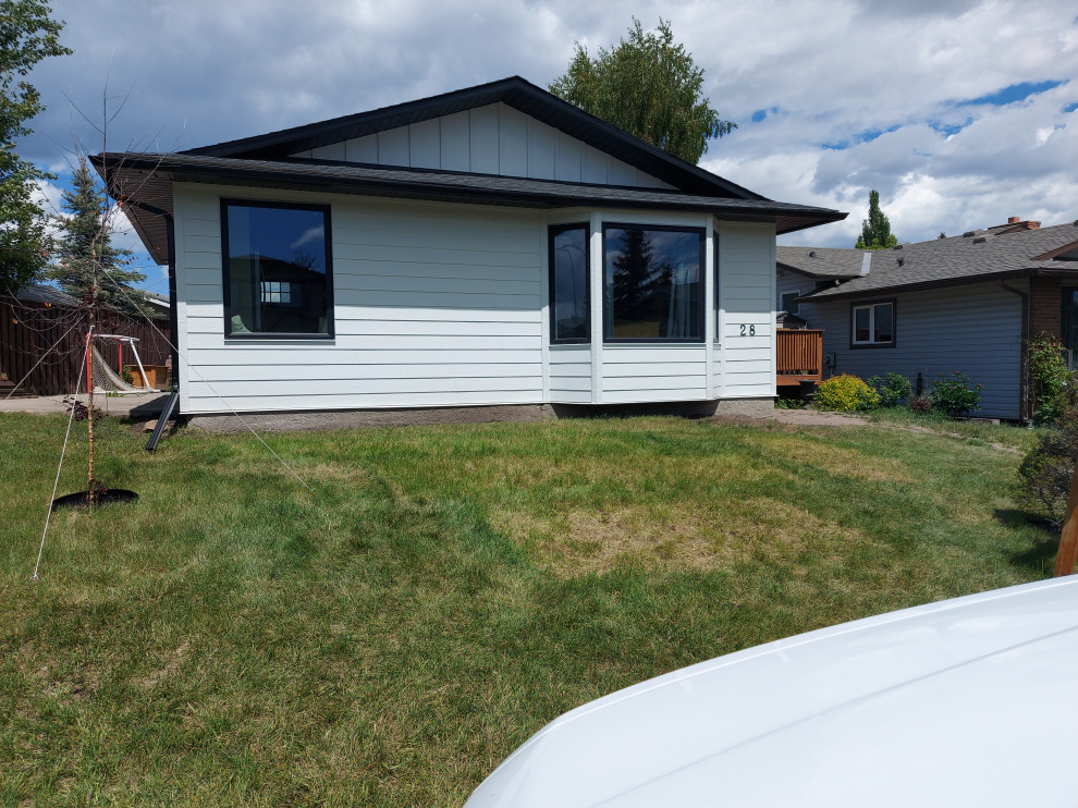 New Windows and James Hardie Siding Calgary SW Woodbine
