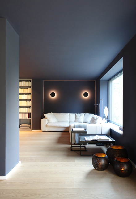 Wohnzimmer contemporaneo-salotto
