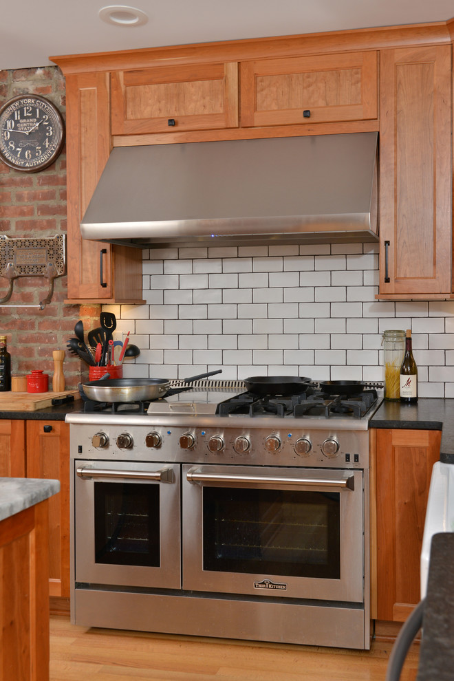 Lakewood Kitchen - Traditional - Kitchen - Cleveland - by Artistic ...