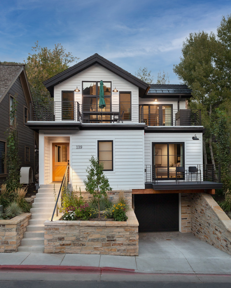 Trendy exterior home photo in Salt Lake City