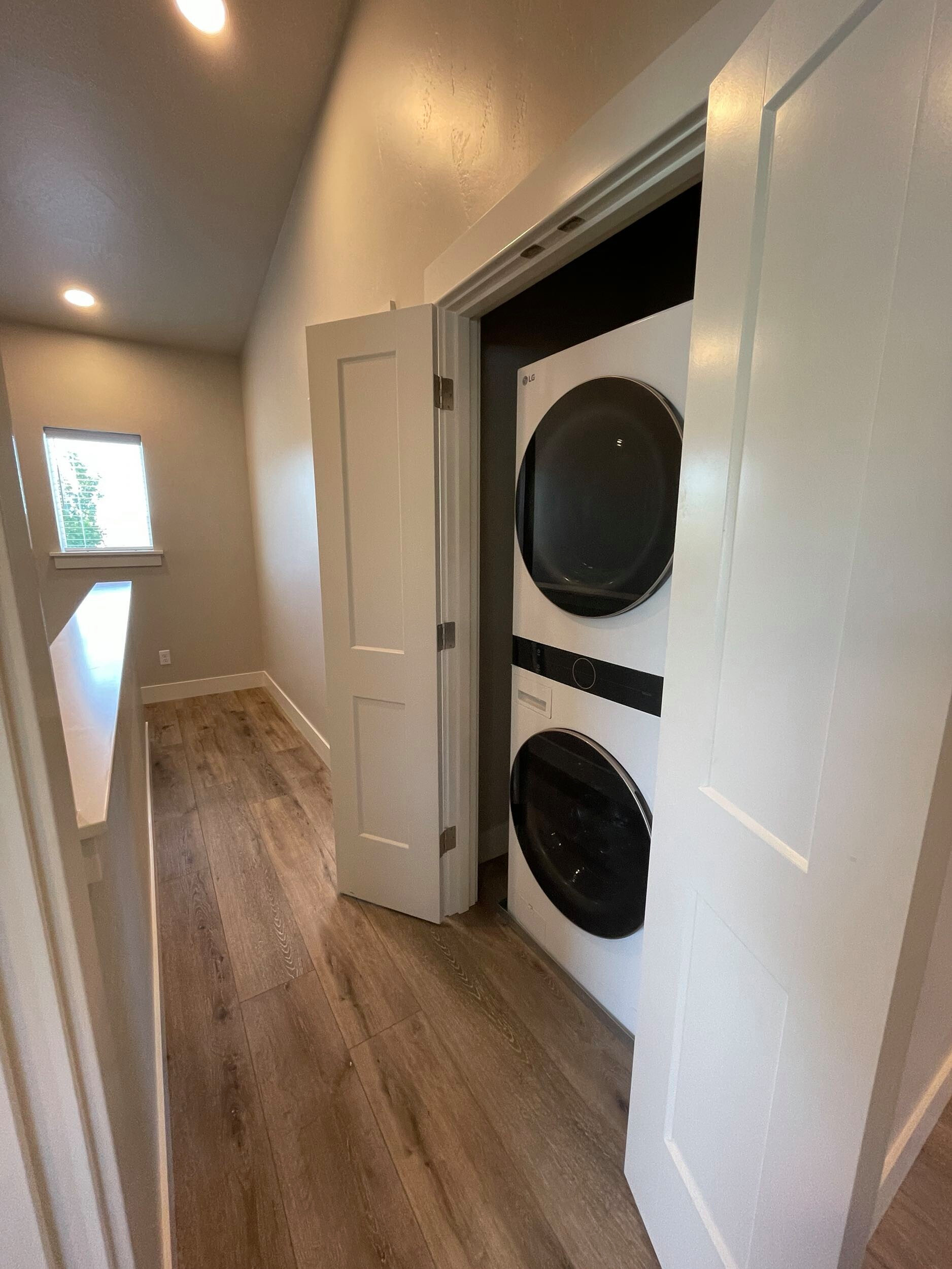 Modern Duplex - Talent