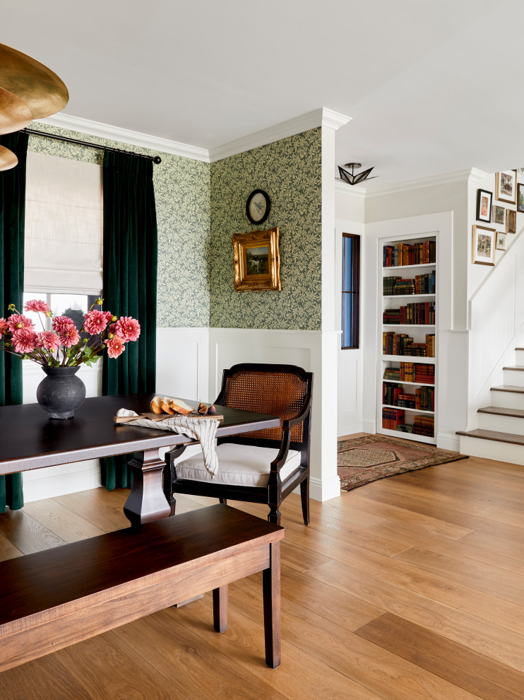 Inspiration for a transitional entryway remodel in Orange County
