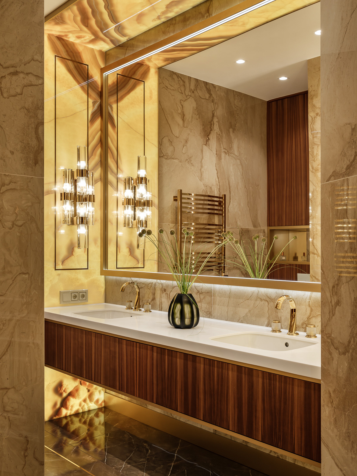 КВАРТИРА В ЖИЛОМ КОМПЛЕКСЕ «СУББОТА», 160 М²