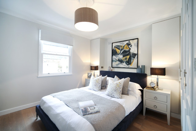 2 Bedroom Notting Hill Conversion Flat contemporary-bedroom