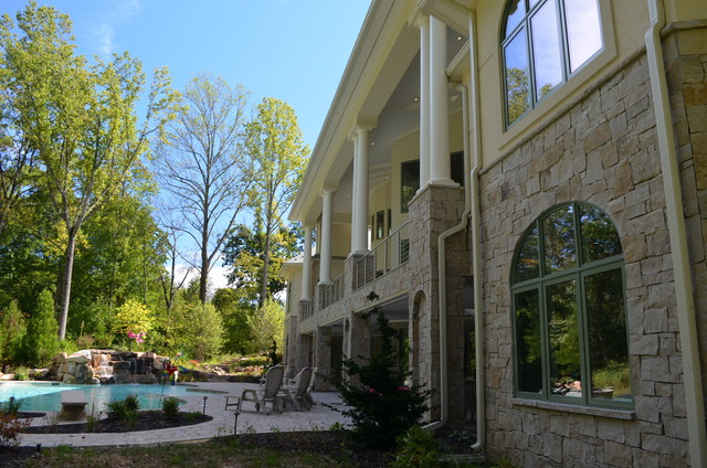 Second Discovery Residence contemporain-facade