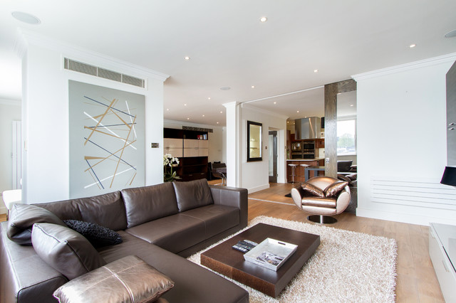 Riverside Chic modern-vardagsrum