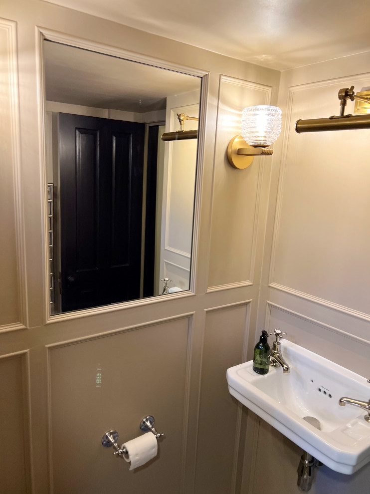 Downstairs shower room, N1