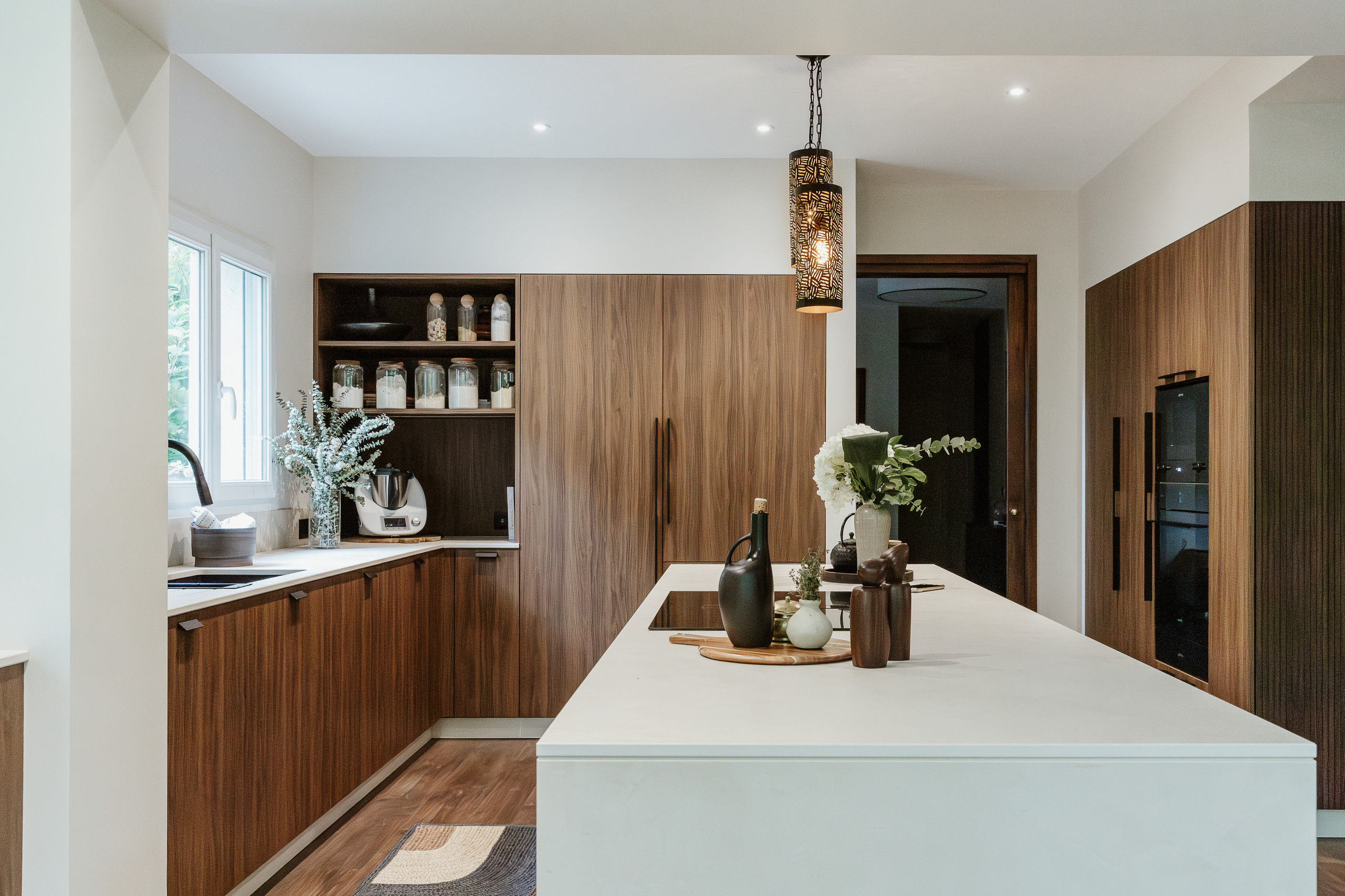 Extension d'une cuisine au style Wabi Sabi