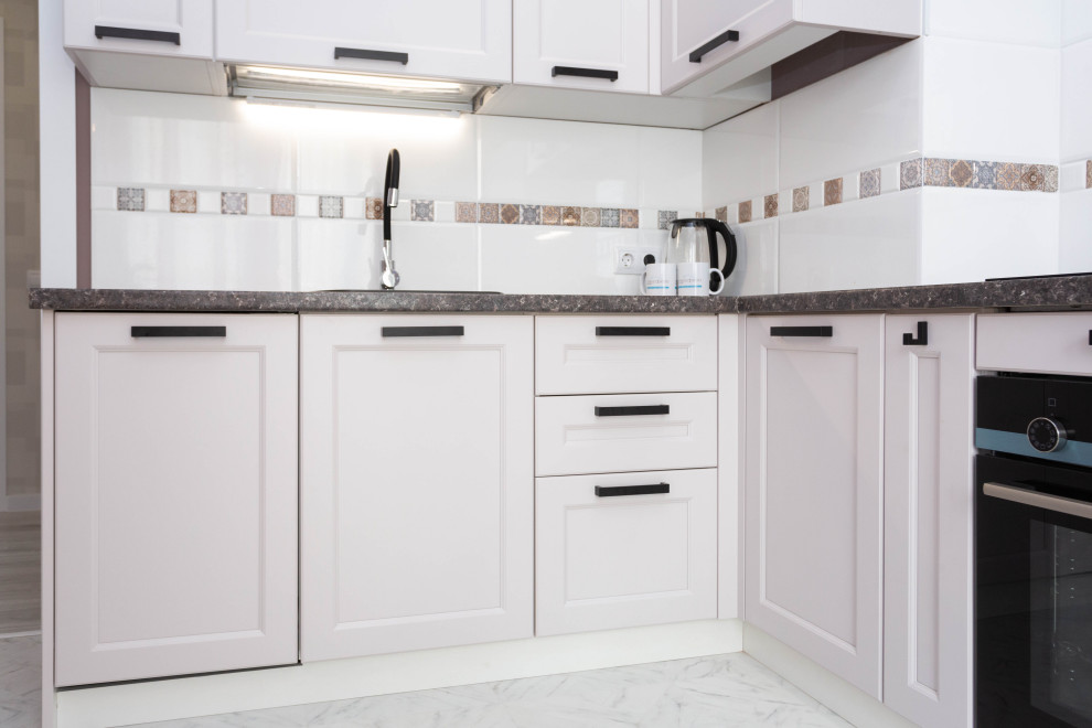 Кухня с котом