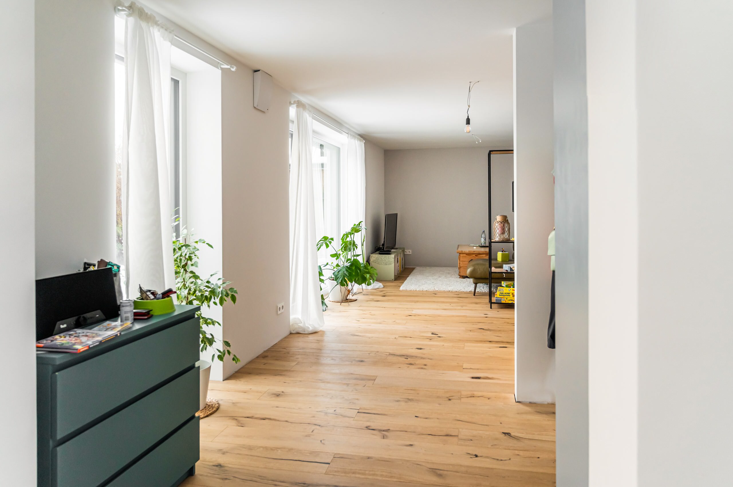 Wohnzimmer zwei im ehemaligen Altbau