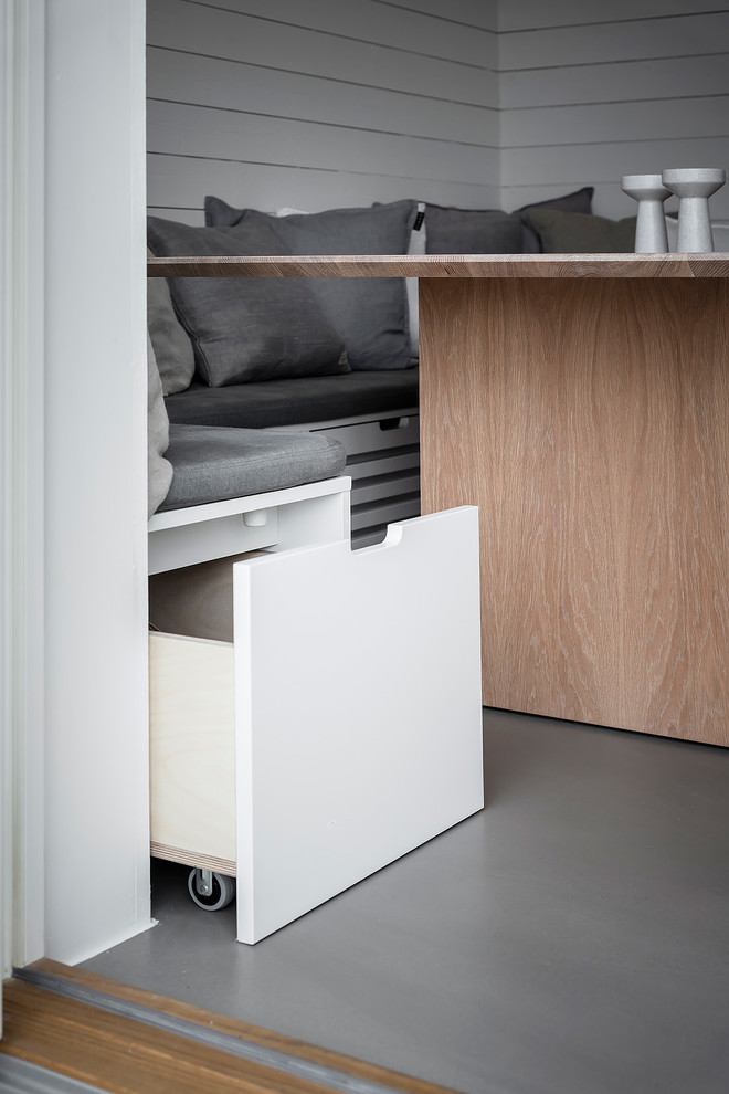 Design ideas for a scandinavian storage and wardrobe in Gothenburg.