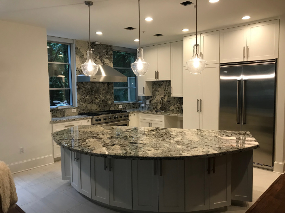 Inspiration for a contemporary kitchen in Houston.