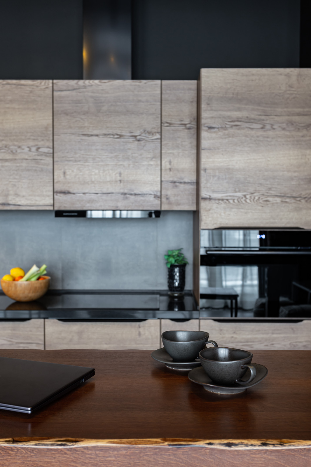 Квартира в черном