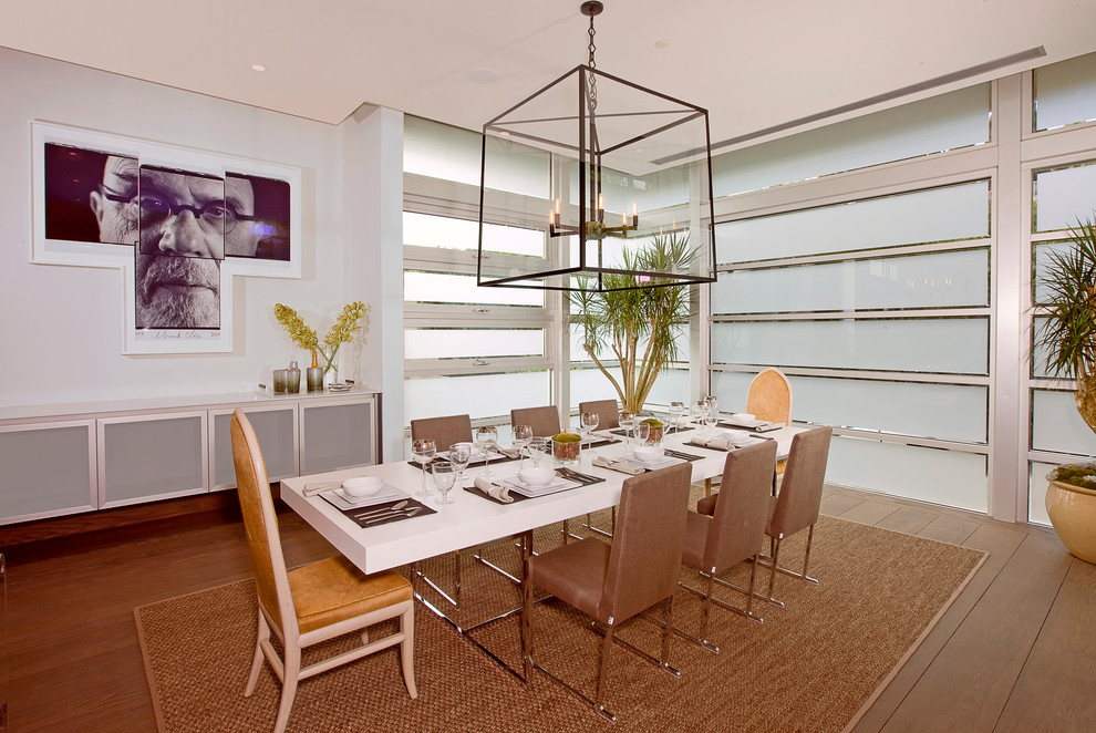 Contemporary dining room in Los Angeles.
