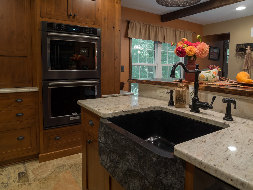 Kitchen - rustic kitchen idea
