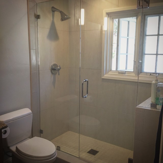 Rancho Santa Fe Bathrooms modern-badezimmer