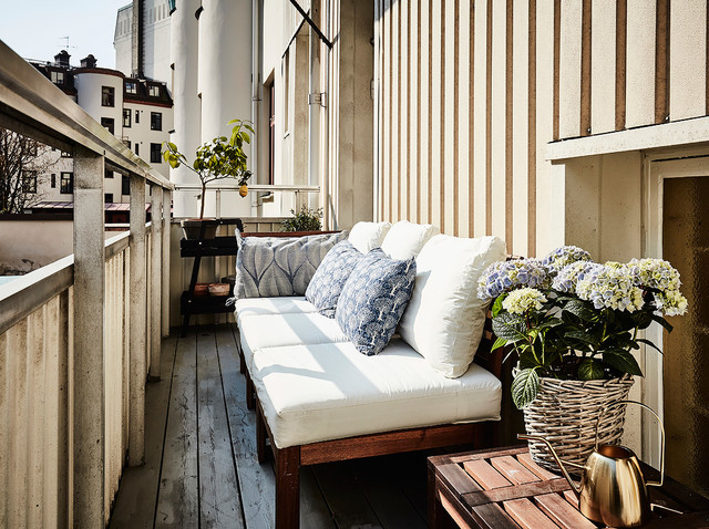 10 luftige Tipps, einen schmalen Balkon einzurichten
