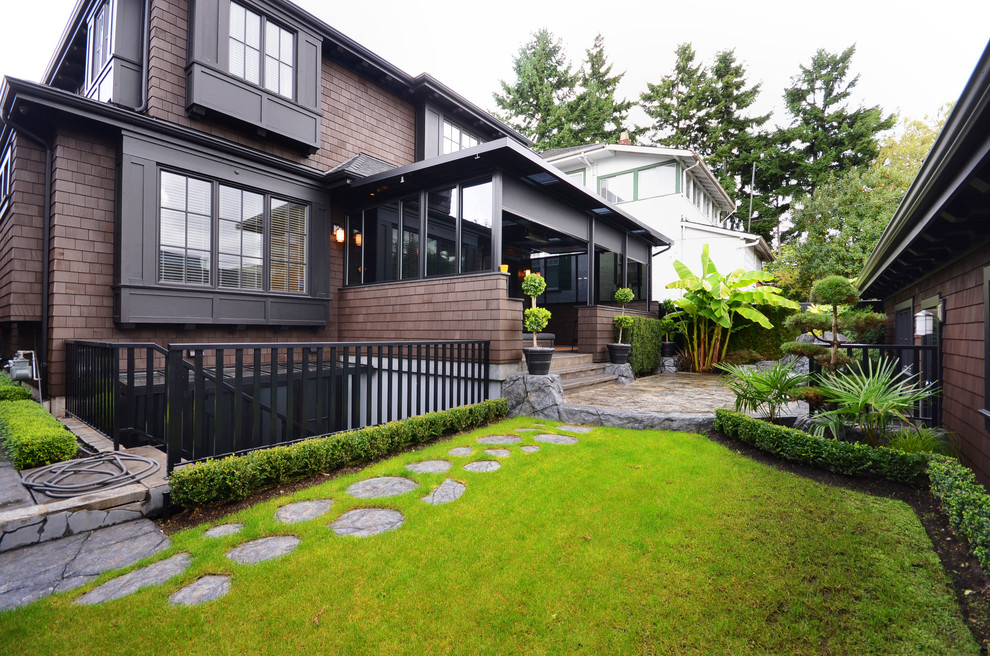 Home design - transitional home design idea in Vancouver