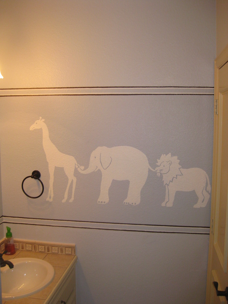 Home design - transitional home design idea in Dallas