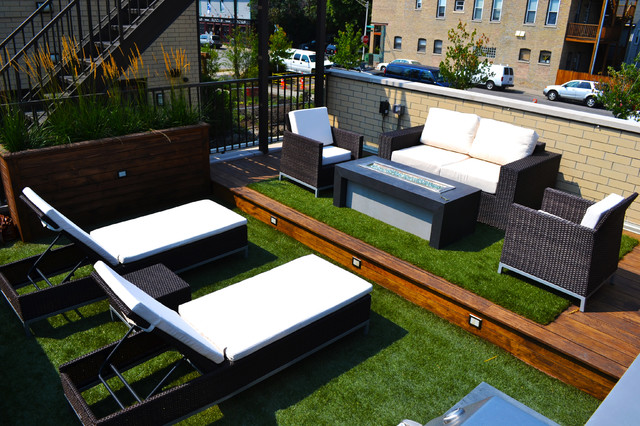 Complementing space contemporary-terrace