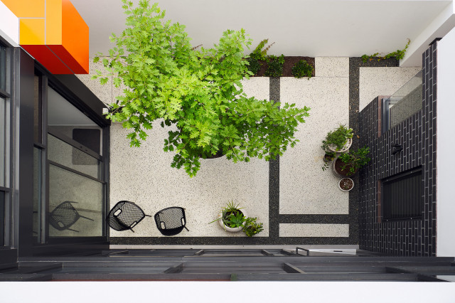 Clement contemporary-fasad