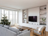Modern Living Room by Mesure