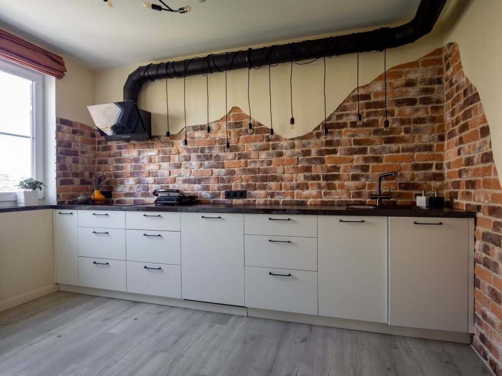 Кухня в стиле неоклассика без верхних модулей