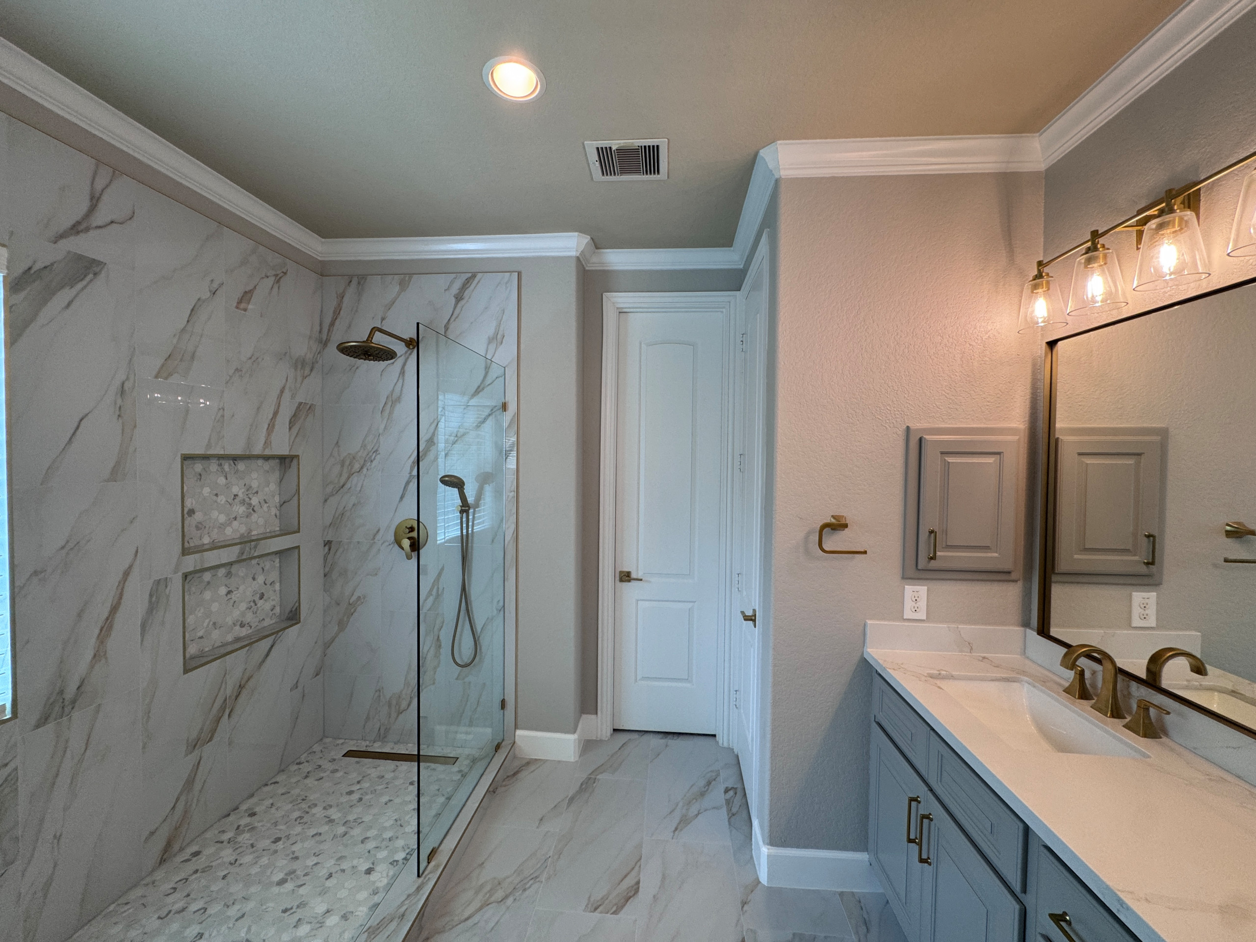 Master Bathroom Remodel in Cypress (Bridgeland)