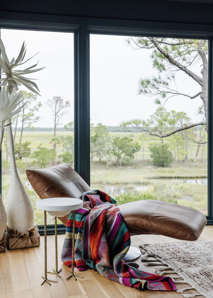 Transitional family room photo in Charlotte