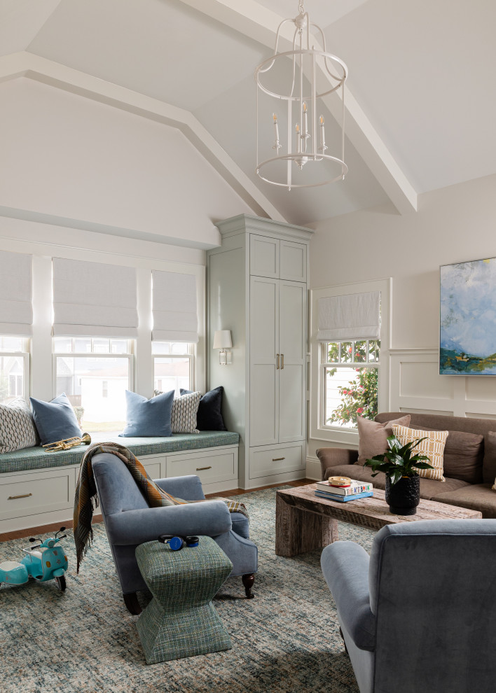 Transitional family room photo in Charlotte