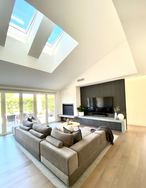 49 Lynch Cres, Brighton living-room