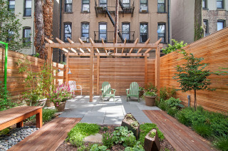 How to Make the Most of a Small Yard (6 photos)