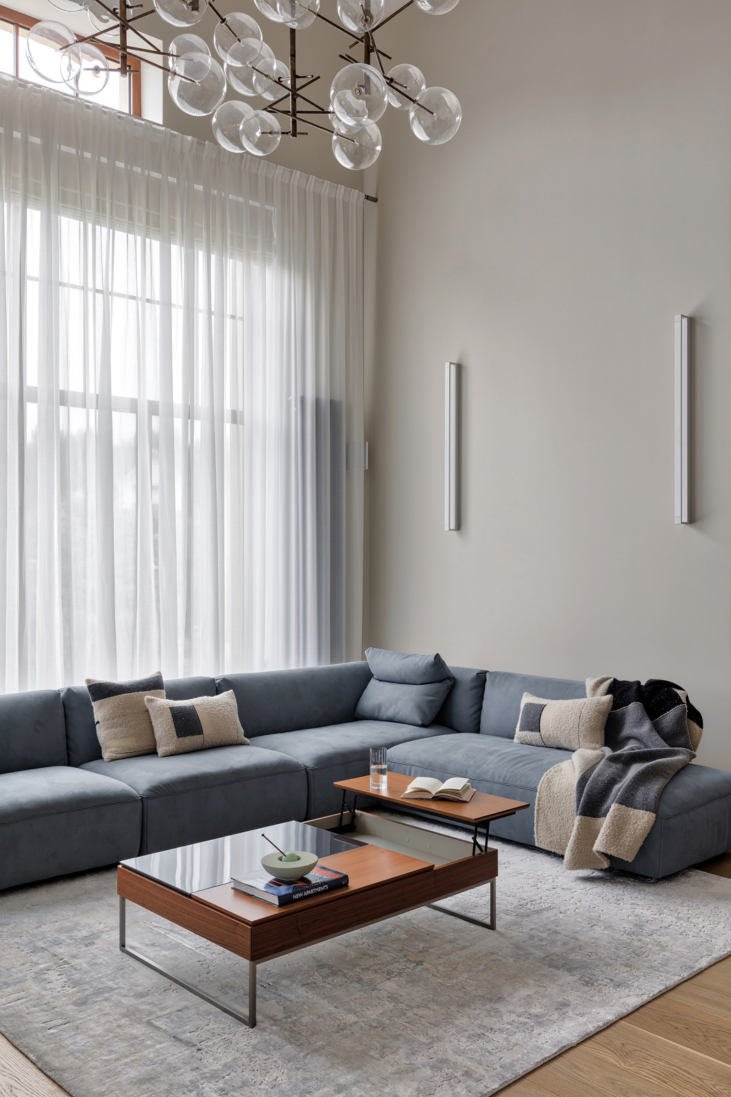 Дом с потайной лестницей