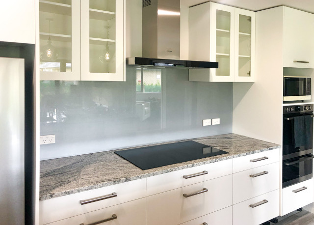 Back-Painted (Solid Colour Splashbacks) contemporaneo-cocina
