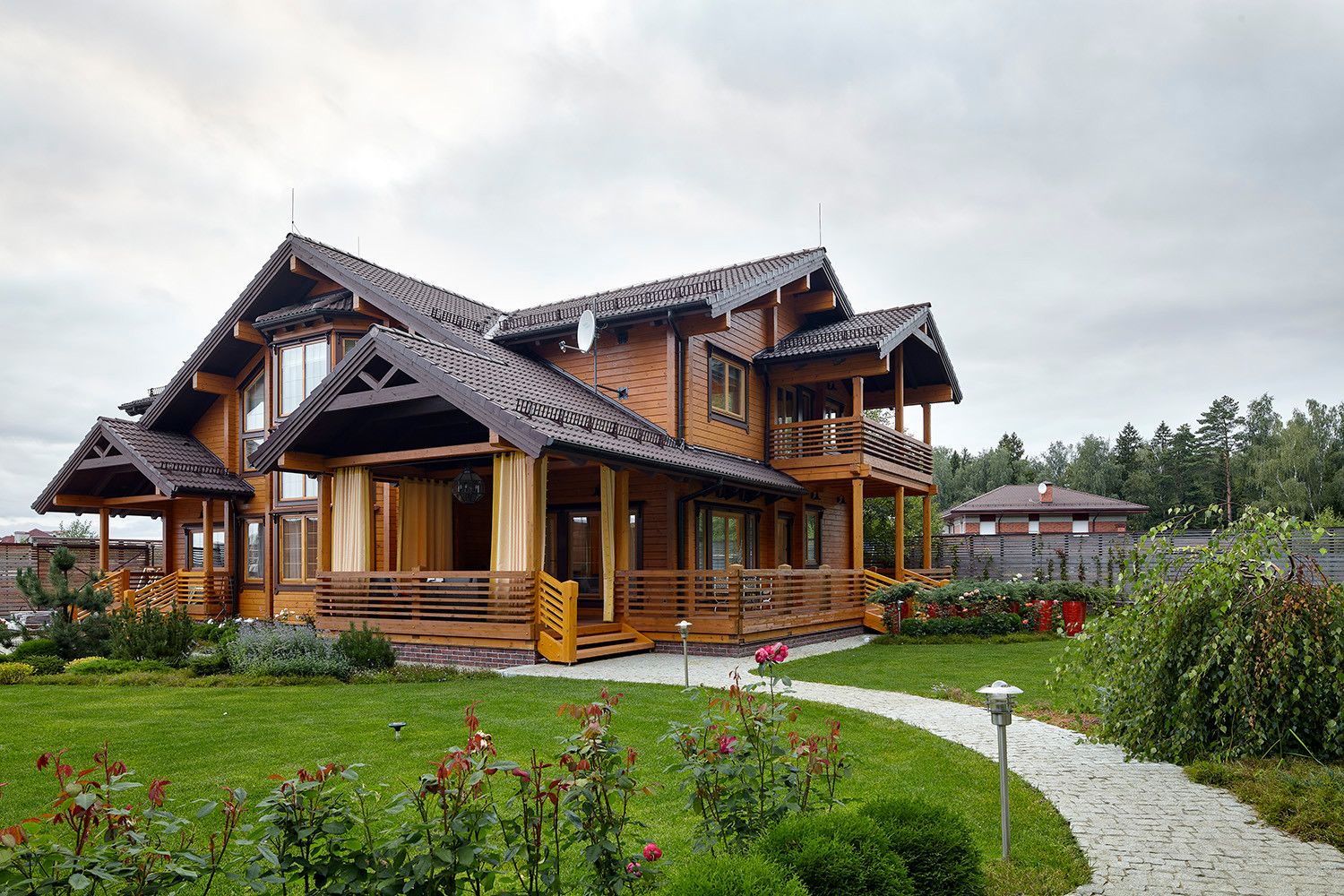 Терраса и дом