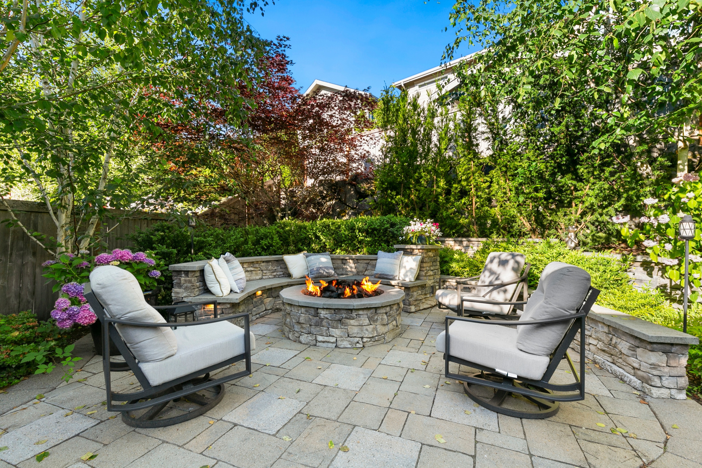 Cozy Sammamish Retreat