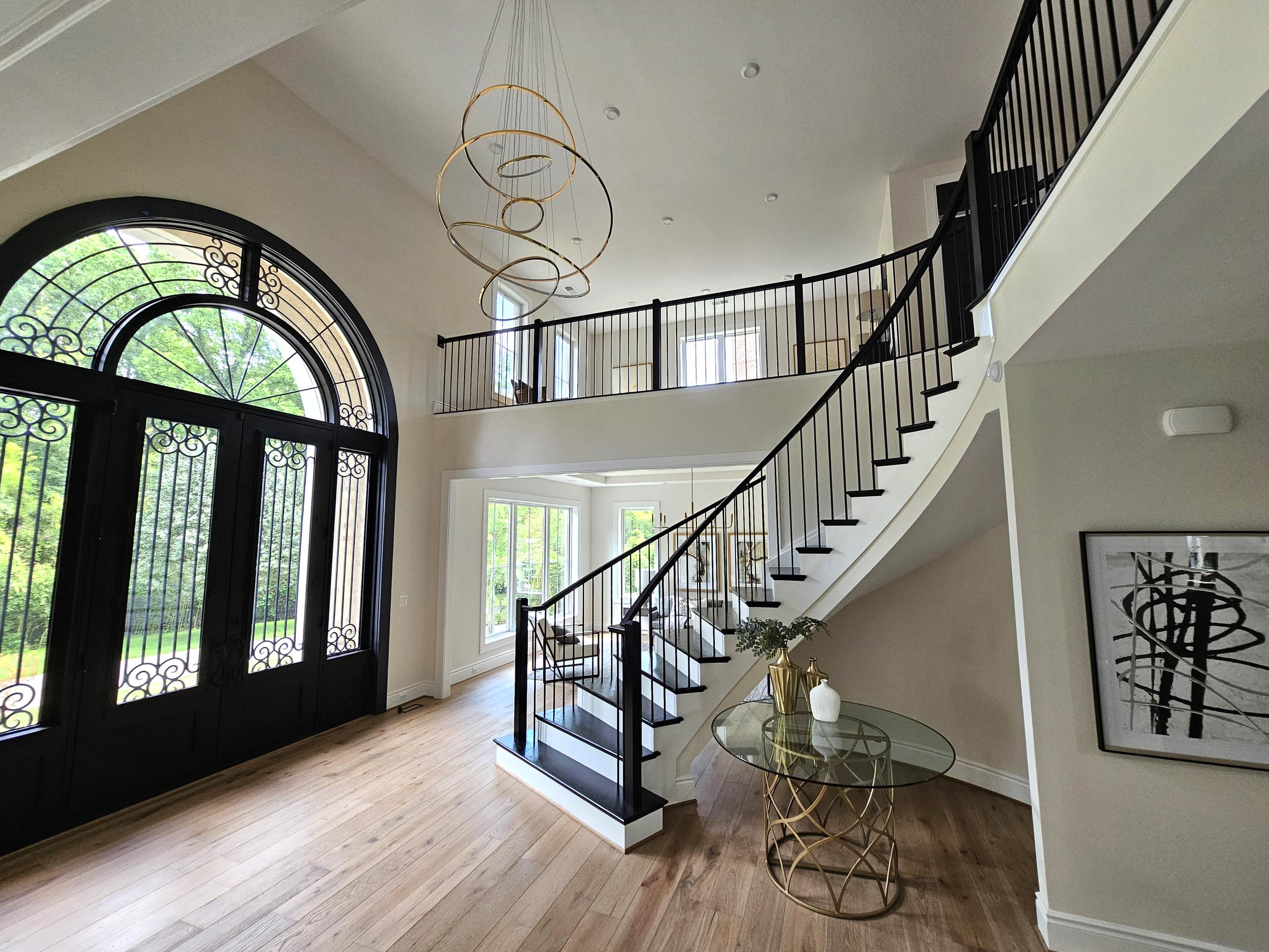 Elegant Curve Elevates Modern Design, Mclean, VA 22101