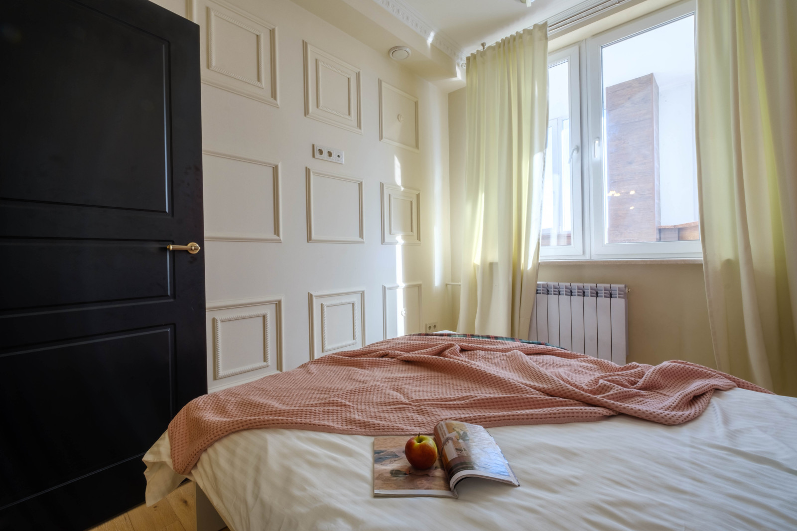 Двухкомнатные апартаменты для посуточной сдачи. ЖК Ладья