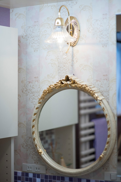 エレガンスデザインのパウダールーム（オリジナル洗面化粧台） shabby-chic-style-bagno-di-servizio