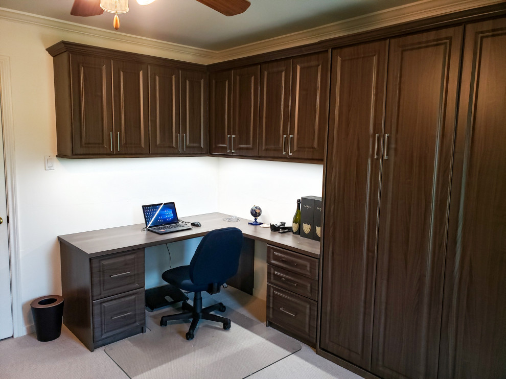 Home Office/Murphy Bed Home Office Houston by SpaceManager