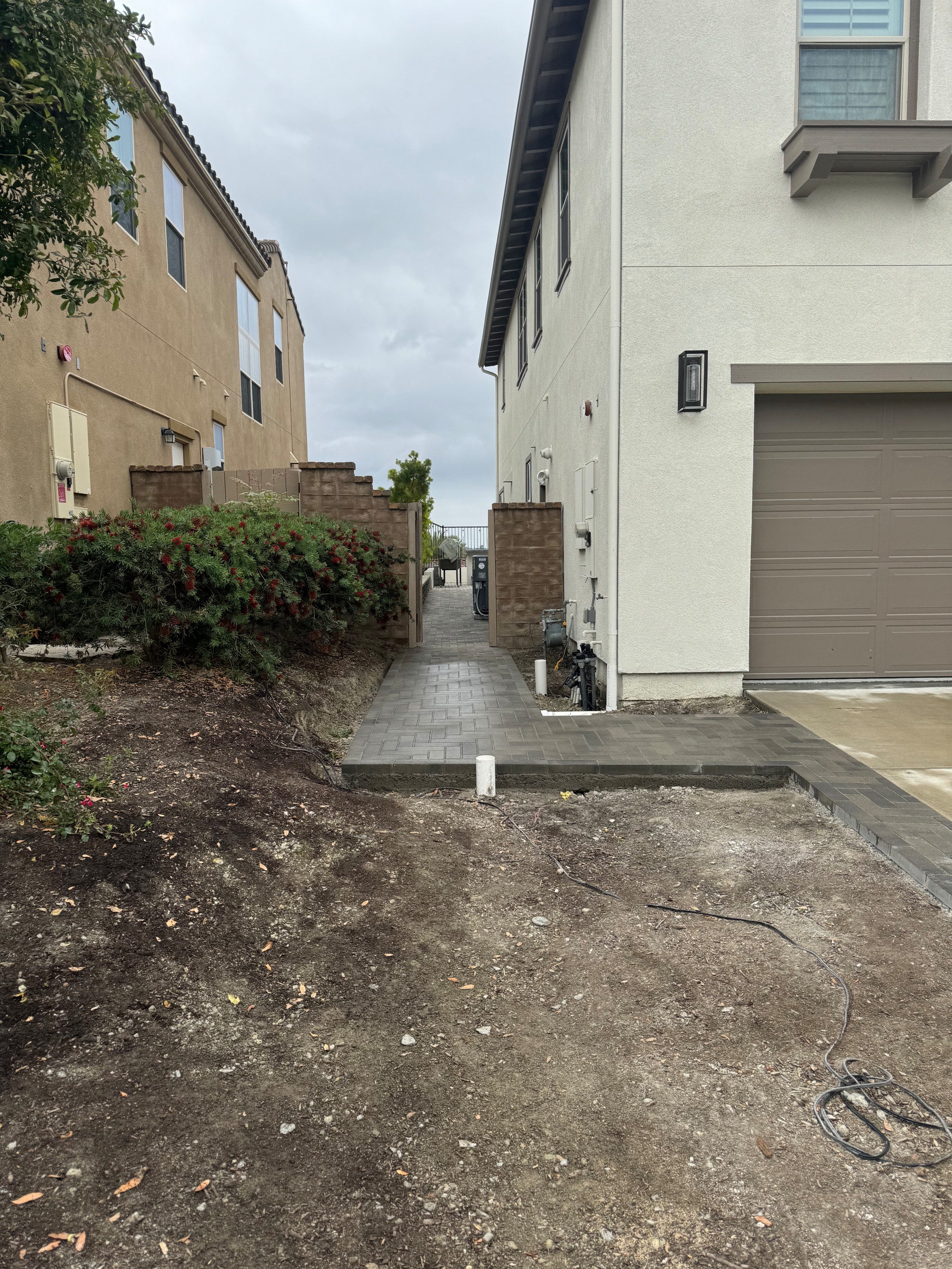 LR Pavers And Wall