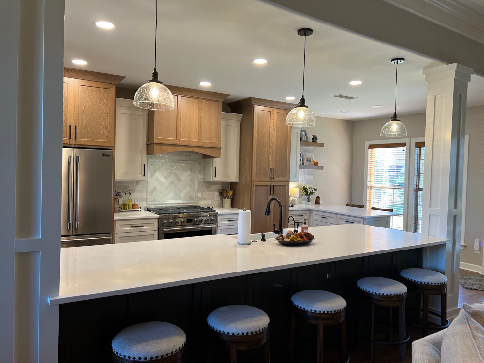 Chic Indian Lake Kitchen