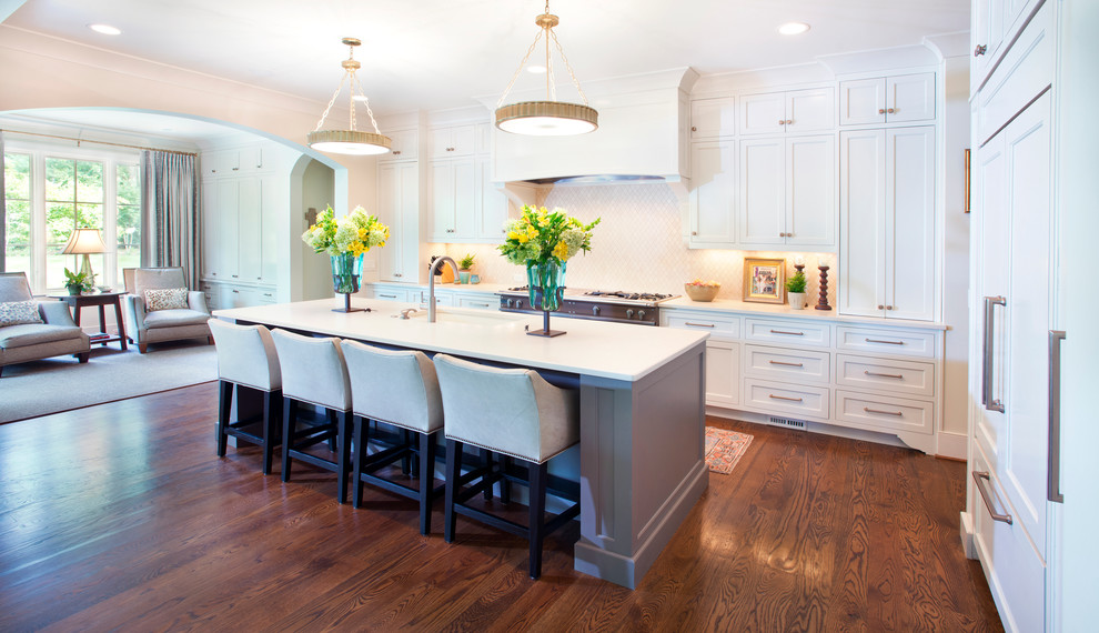 Photo of a transitional kitchen in Nashville.