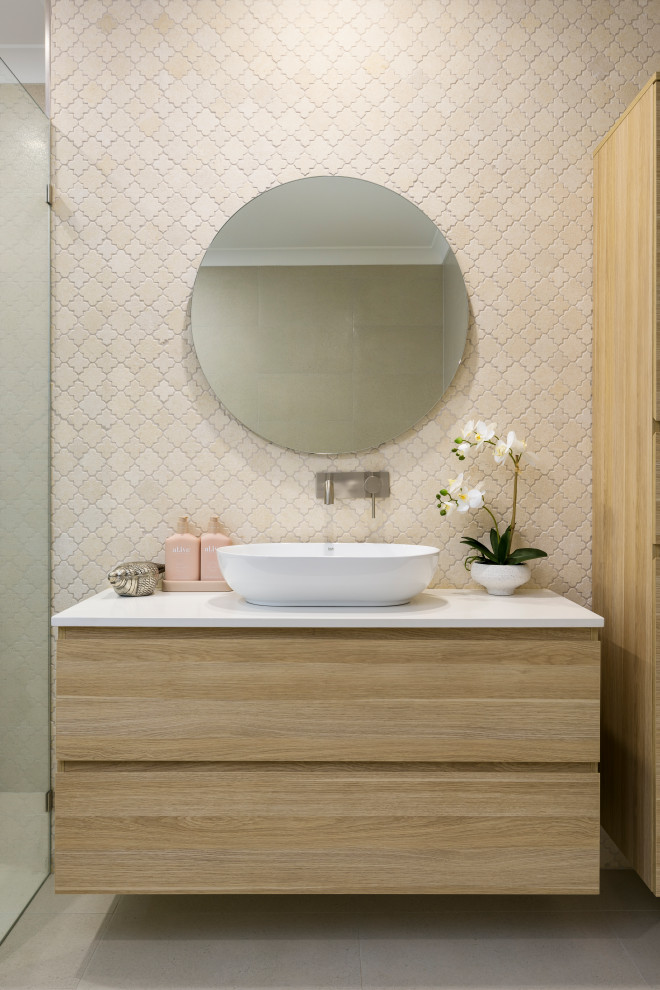 Main bathroom