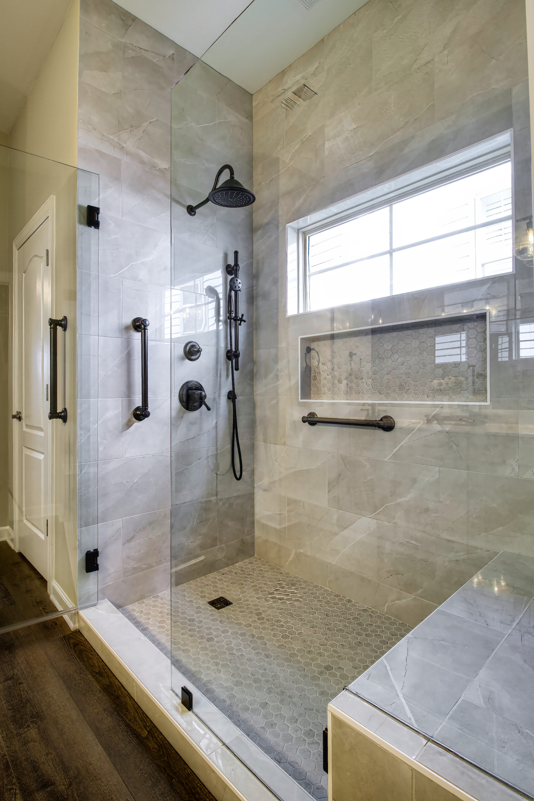 Nolensviile Wetbar, Kitchen, LR & Master Bath