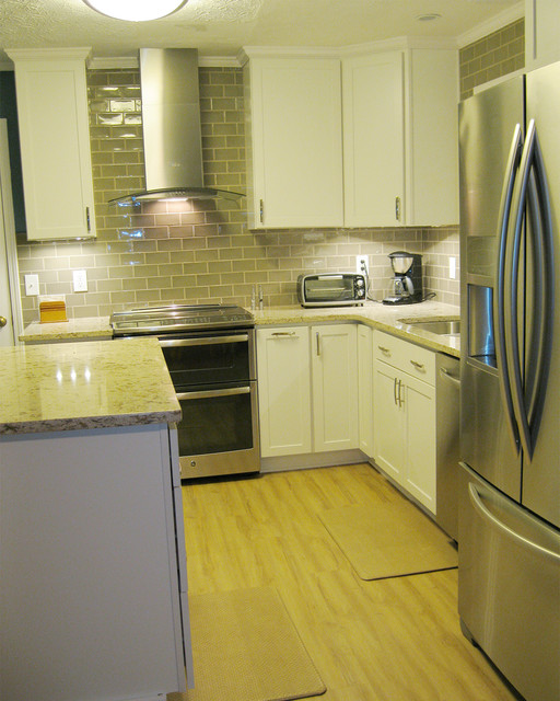 Sleek Modern Kitchen Contemporary Kitchen Atlanta by Sharmaine